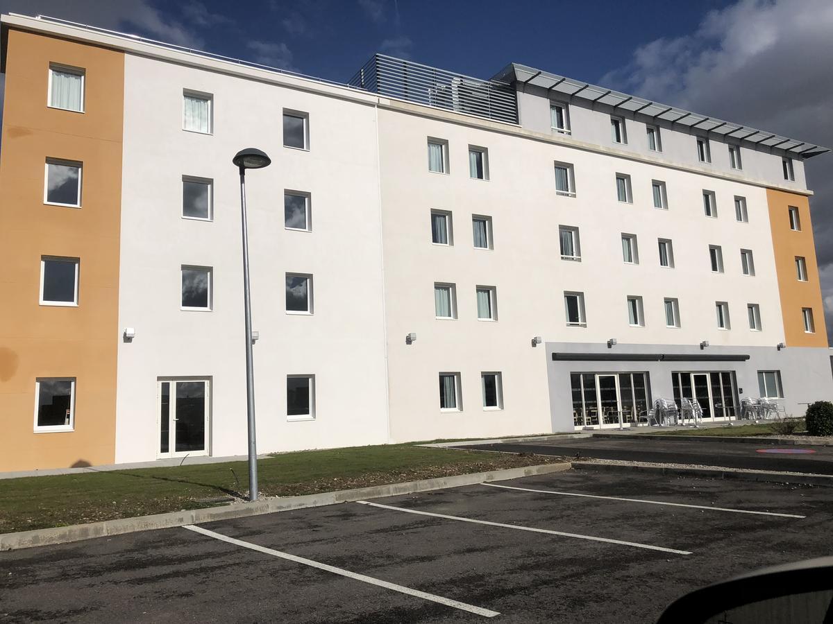B&B Hôtel Lyon Eurexpo Chassieu Exterior foto